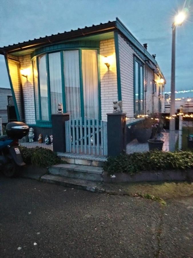 ホテルChalet Aan Zee デ ハーン エクステリア 写真
